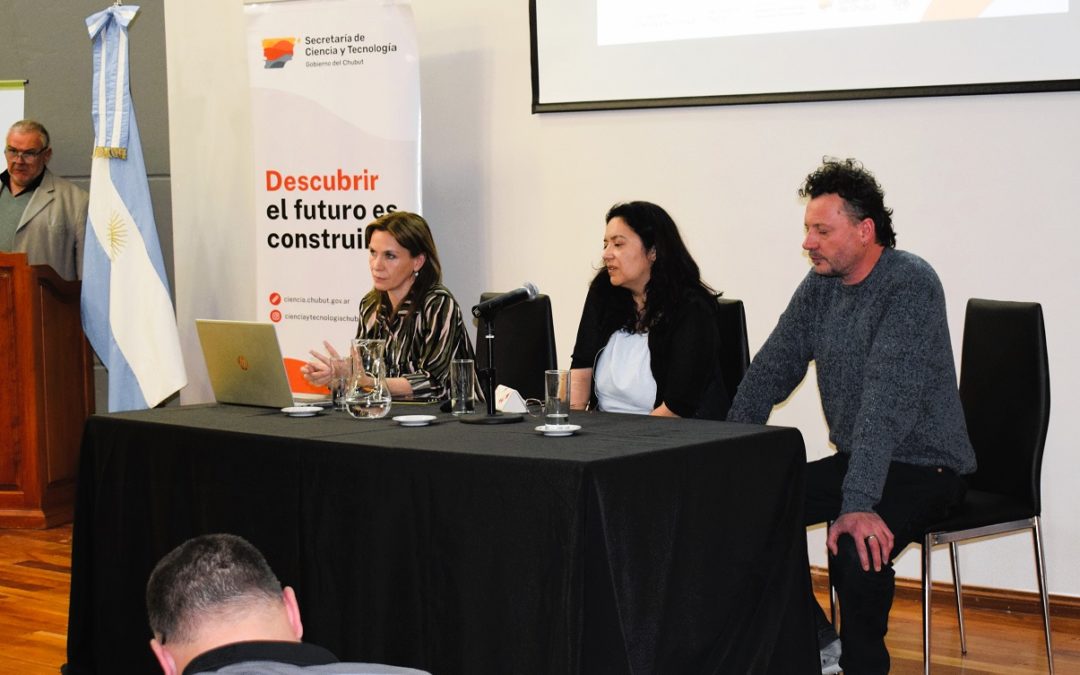 Profesionales de Ambiente expusieron en Seminario sobre Cambio Climático